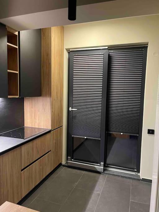 Ath Modern Homes - Luxury Apartment In The City Center Iasi Exterior photo